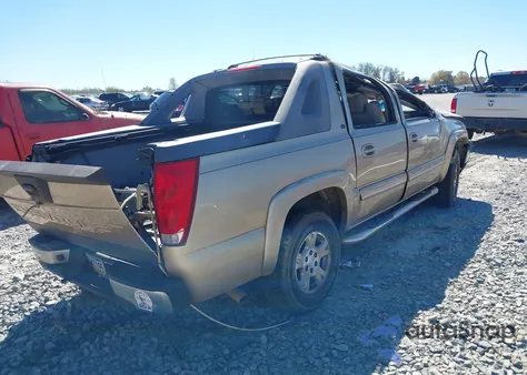 2005 Chevrolet Avalanche 1500 Z66 from USA, damaged, VIN 3GNEC12Z95G109047